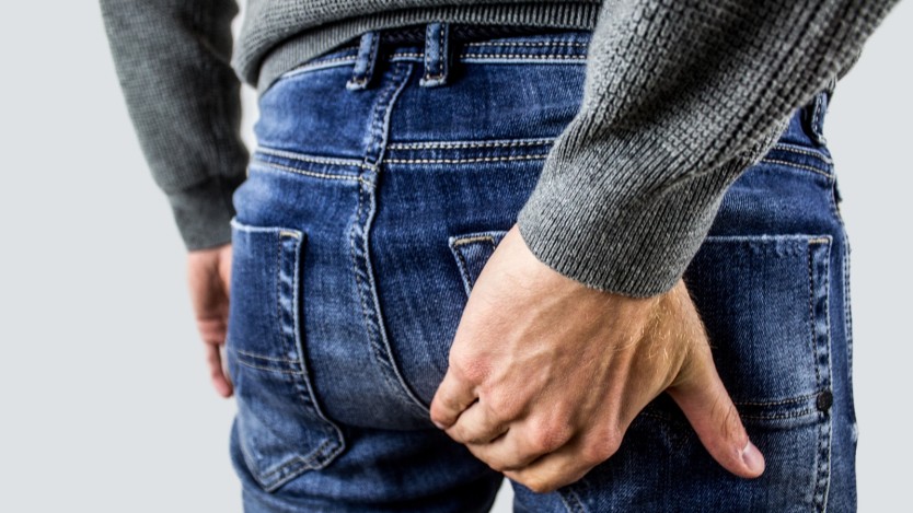 Perianal fistula: symptoms, causes, diagnosis and treatment