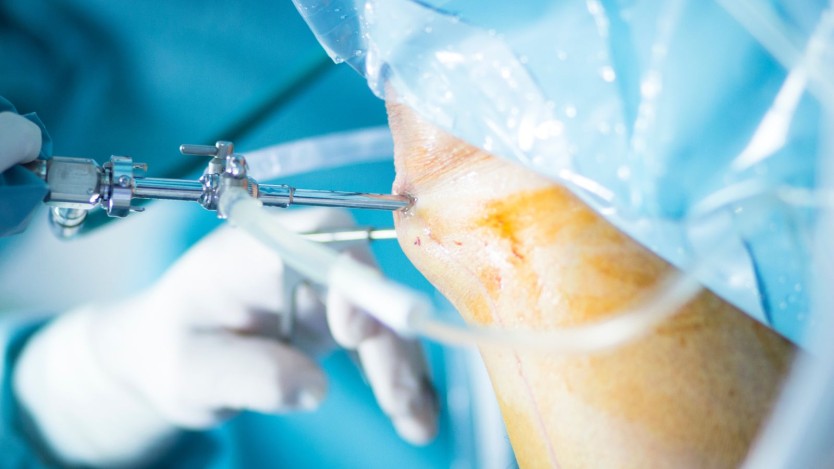 How is the cruciate ligament repaired?
